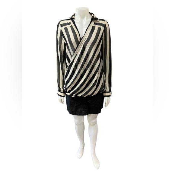 Guess Sheer Long Sleeve Top Striped Creme Black Size Medium EUC - Picture 2 of 9